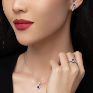 Manfaat Memiliki Kalung Berlian Unik
